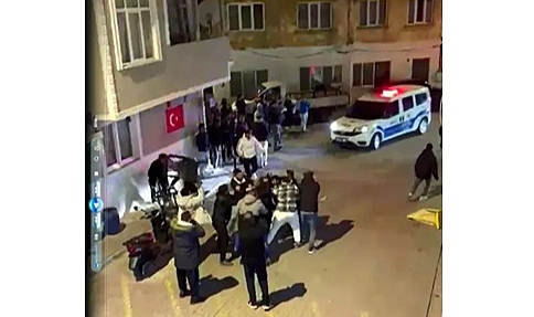 Kavga ihbarına giden polislere sürpriz kutlama