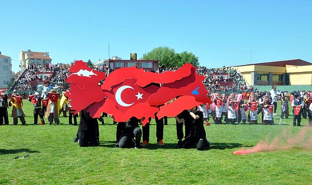 Lüleburgaz'da 23 Nisan coşkuyla kutlandı
