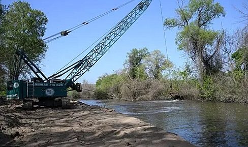 Tunca Nehri temizlenerek, su biriktirme alanları yapılıyor