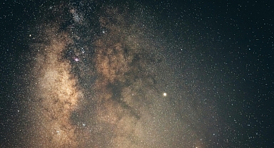 2 Mayıs 2025 Cuma Günlük Burç Yorumları: Bugün Sizi Neler Bekliyor?