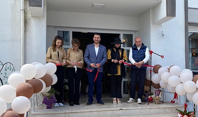 Babaeski'de Kadınlara Özel Sandık Kafe Hizmete Açıldı