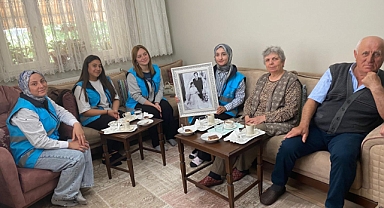 Babaeski KYK Kız Öğrencilerinden Anlamlı Ziyaret: "Tecrübeye Kulak Ver Projesi" Hayata Geçti