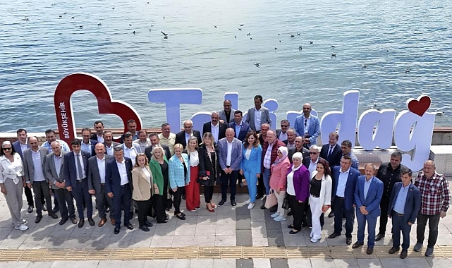 CANDAN BAŞKAN MUHTARLAR VE BASIN MENSUPLARI İLE BİR ARAYA GELDİ