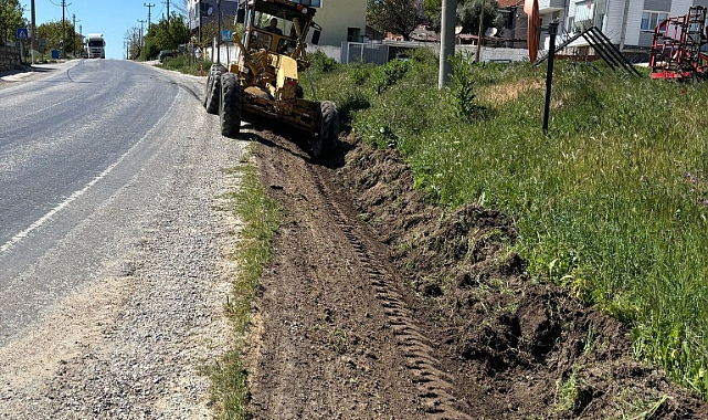 Kaynarca’da Tarla Yollarına Bakım: Başkan Çevikbaş’tan Teşekkür