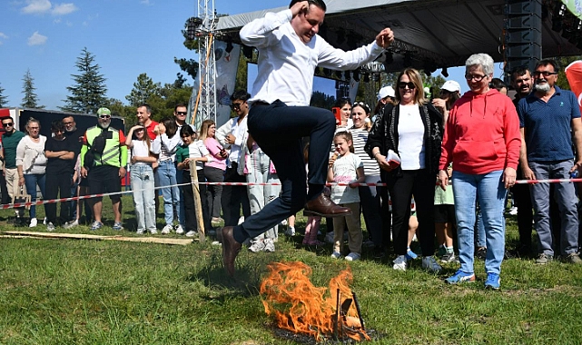 Lüleburgaz’da Hıdırellez Coşkusu Kent Ormanı’na Taştı
