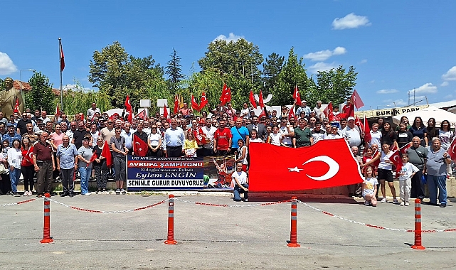 Avrupa şampiyonu Eylem Engin, Edirne'de coşkuyla karşılandı