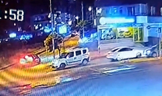 Edirne'de 4 aracın karıştığı kaza kamerada