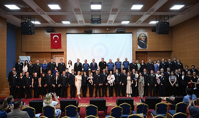 Edirne'de 41 emniyet mensubu rütbe terfisi aldı