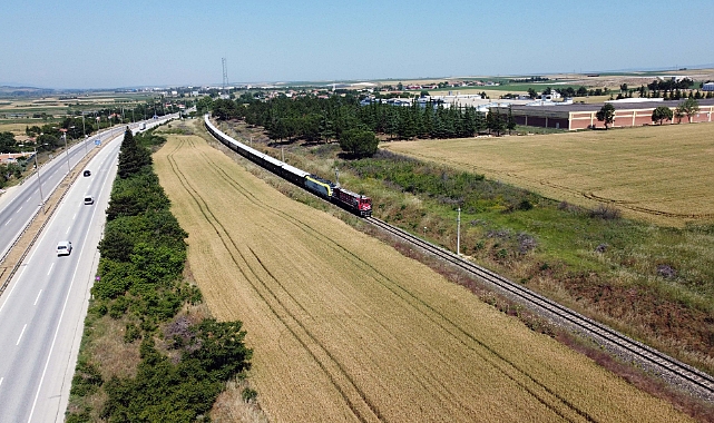 Tarihi Orient Express, Kapıkule'de halk oyunları gösterileriyle karşılandı