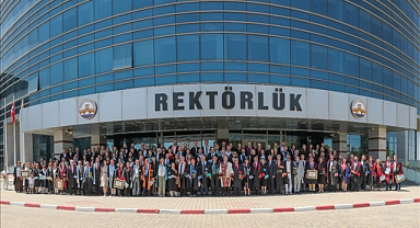 TRAKYA ÜNİVERSİTESİNDE AKADEMİK YÜKSELTME VE ÖDÜL TÖRENİ GERÇEKLEŞTİRİLDİ