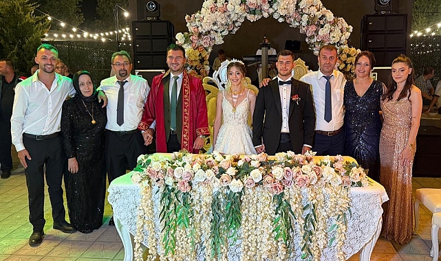 Başkan Fırat Yayla Genç Çiftin Nikâhını Kıydı