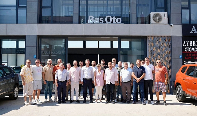 Başkan Sarıkurt Nazlıgül Oto Center Esnafını Ziyaret Etti