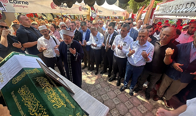 CHP lideri Özgür Özel, Edirne’de cenaze törenine katıldı