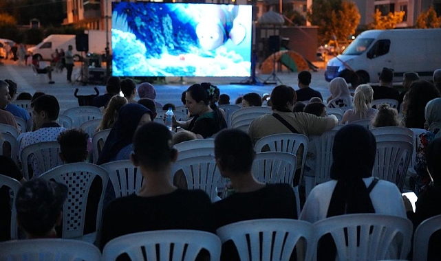 Çorlu Belediyesi Açık Hava Sinema Günleri Devam Ediyor