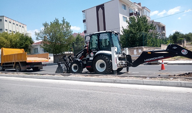 İnönü Caddesi'nde Su Borusu Patladı, Ekipler Anında Müdahale Etti