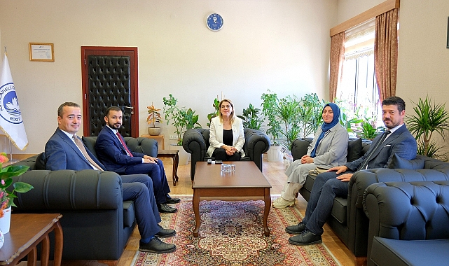 Kırklareli İmam Hatipliler Derneği’nden KLÜ Rektörü Prof. Dr. Rengin Ak’a Ziyaret