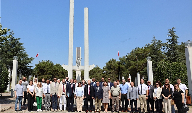 ÜNİVERSİTEMİZDEN LOZAN BARIŞ ANTLAŞMASI’NIN 102. YIL DÖNÜMÜNDE ANLAMLI BİR KONFERANS