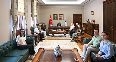 Vali Turan'dan Stajyer Öğrencilere Anlamlı Destek