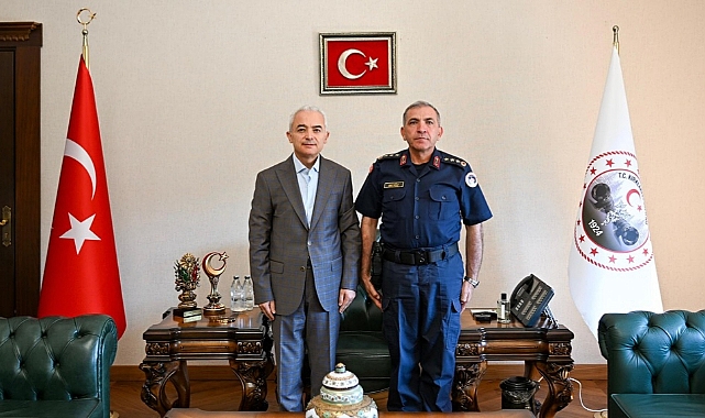 Jandarma Komutanı Akyüz'den Vali Turan'a Veda Ziyareti