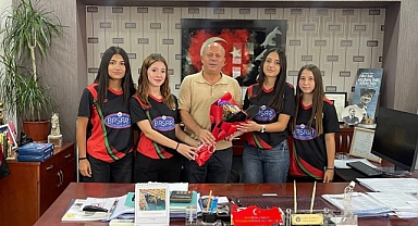 Lüleburgaz Yıldız Spor'dan Büyükkarıştıran Belediyesi'ne Ziyaret