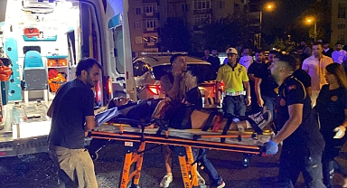 Otomobilin çarptığı 3 yaya yaralandı; 1 gözaltı