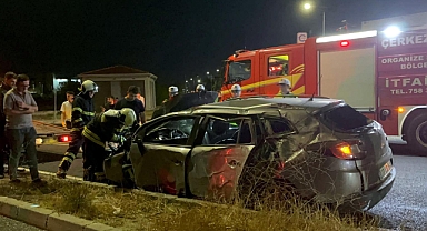 Tekirdağ'da otomobil, aydınlatma direğine çarptı: 1 ölü, 2 yaralı