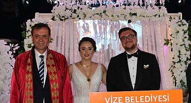 Vize'deki Düğün Törenine İl Protokolünden Yoğun Katılım
