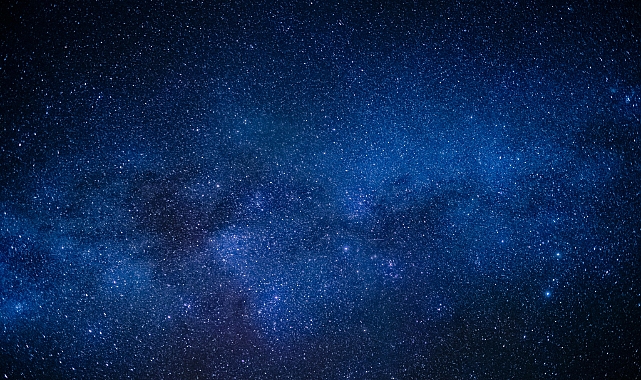 Astrolojide Bugün: 4 Eylül 2025 Burç Yorumlarıyla Gününüzü Planlayın