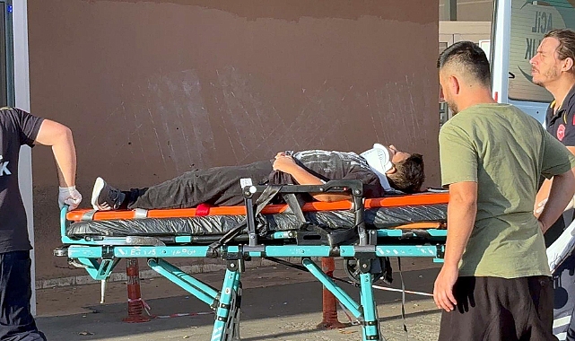 Bisikletiyle kaldırım taşlarına çarpan Ömer, yaralandı
