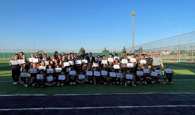 Büyükkarıştıran'da 240 Çocuk Sporla Buluştu