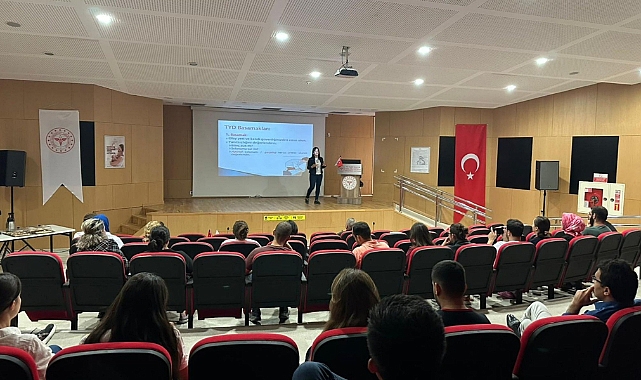 Kırklareli Eğitim ve Araştırma Hastanesi’nde Kardiyak Arrest ve Yaşam Desteği Eğitimi