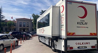 Kırklareli'nde Kızılay Kan Bağışı Aracı Halkı Bekledi