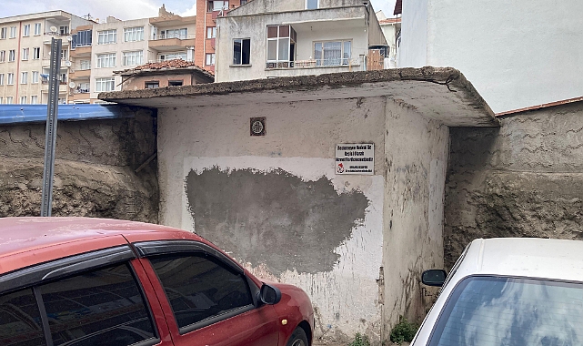 Tarihi Çeşmede Restorasyon Bekleyişi