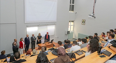 TRAKYA ÜNİVERSİTESİ TIP FAKÜLTESİ AMFİLERİ YENİLENDİ