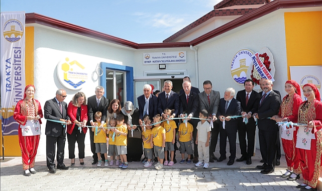 ZEYNEP-MUSTAFA TAŞ UYGULAMA ANAOKULUMUZ TÖRENLE AÇILDI