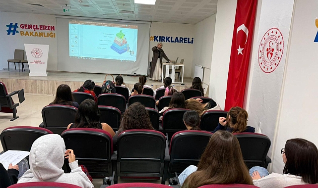 Babaeski KYK Kız Öğrenci Yurdu’nda ‘Evlilik ve Aile Eğitimi’ Atölyesi Düzenlendi