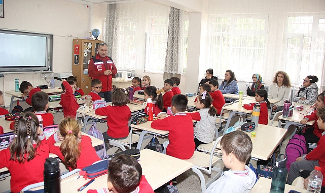 Çocuklara ve Ailelere Mahremiyet ve Güvenli İnternet Eğitimi