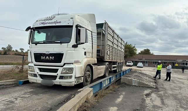 Edirne'de taşıma sınırını aşan kamyon sürücüsüne 51 bin lira ceza