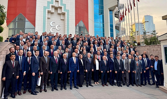 Başkan Bulut, MHP Belediye Başkanları Toplantısı'na Katıldı