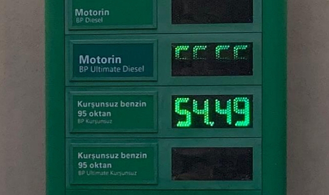 Benzin 55 Liraya Dayandı