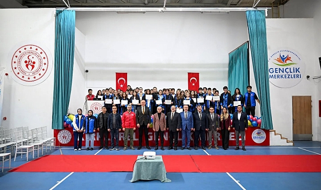 Deneyap Atölyelerinde 54 Öğrenci Mezun Oldu