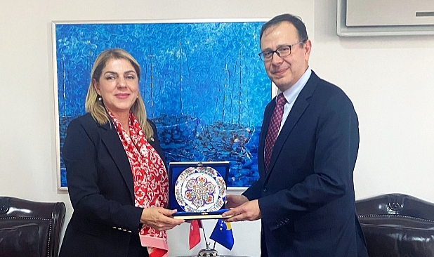 KLÜ Rektörü Prof. Dr. Rengin Ak’tan Kosova Priştine Büyükelçiliğine Ziyaret