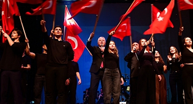 Lüleburgaz Belediyesi'nden Kurtuluş Coşkusu: "Birlikten Dirilişe" Konseri