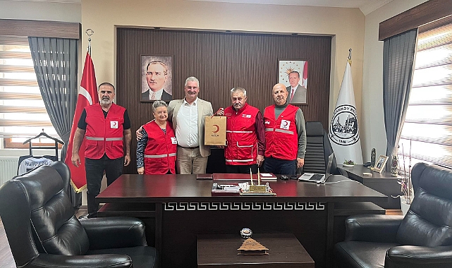 Pehlivanköy Belediye Başkanı Gündüz Hoşgör’den Kızılay’a Teşekkür