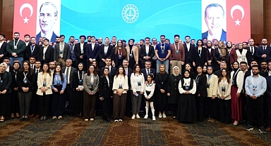 "2025 YILI 1416 BURSLARI" KAPSAMINDA 811 ÖĞRENCİ, LİSANSÜSTÜ ÖĞRENİM İÇİN YURT DIŞINA GÖNDERİLECEK