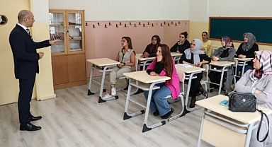 "AİLE OKULU" KURSLARINDAN 150 BİNİ AŞKIN VELİ YARARLANDI