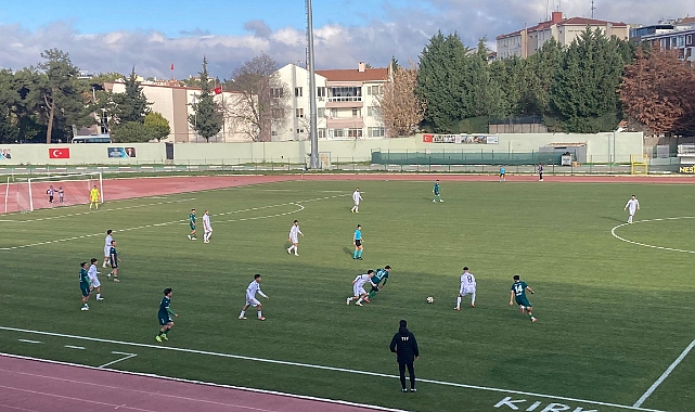 Kırklarelispor Sahasında Berabere Kaldı