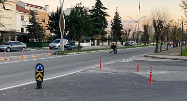 Öztürk Bulvarı’ndaki Geçiş Kapatıldı, Yaya Güvenliği Tartışılıyor
