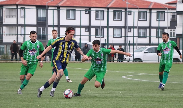 Vizespor Liderliğini Sürdürdü