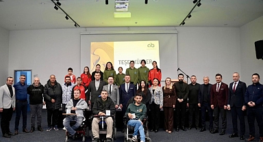 Çorlu'nun Adını Duyuran Başarılı Sporcular Ödüllendirildi